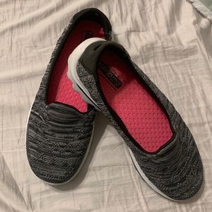 Skechers size 8.5 black/gray Go Walk. Like new.